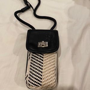 The Béis Mini Crossbody in Natural